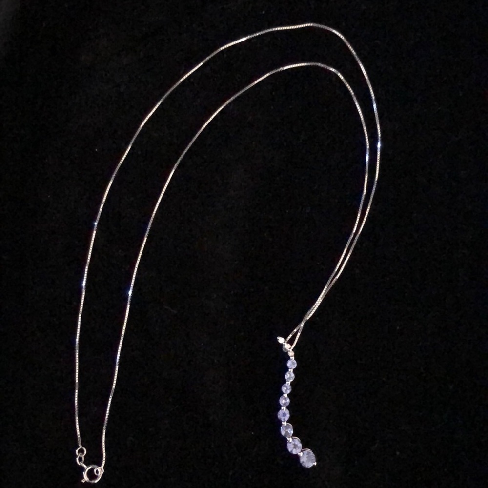 14K WHITE GOLD ROUND GRADUATED TANZANITE DIAMOND PENDANT W/ 18" CHAIN
